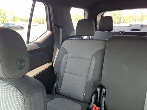Used 2023 Chevrolet Traverse LT AWD/4WD image 13