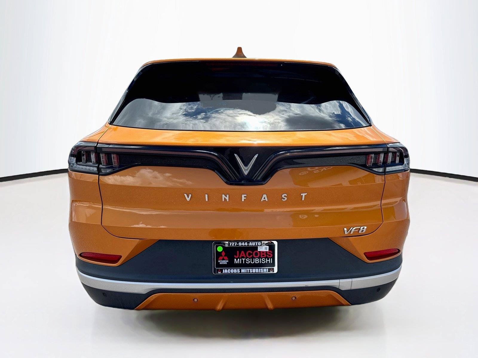 Used 2024 VinFast VF 8 Eco AWD/4WD image 4