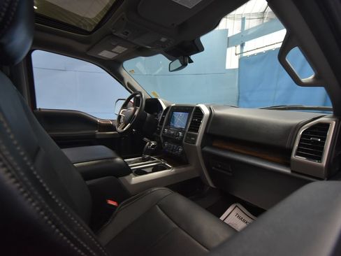 Used 2020 Ford F150 Lariat w/ Equipment Group 502A Luxury AWD/4WD image 32