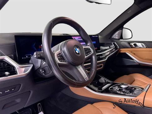 Used 2024 BMW X5 xDrive40i w/ M Sport Package AWD/4WD image 9