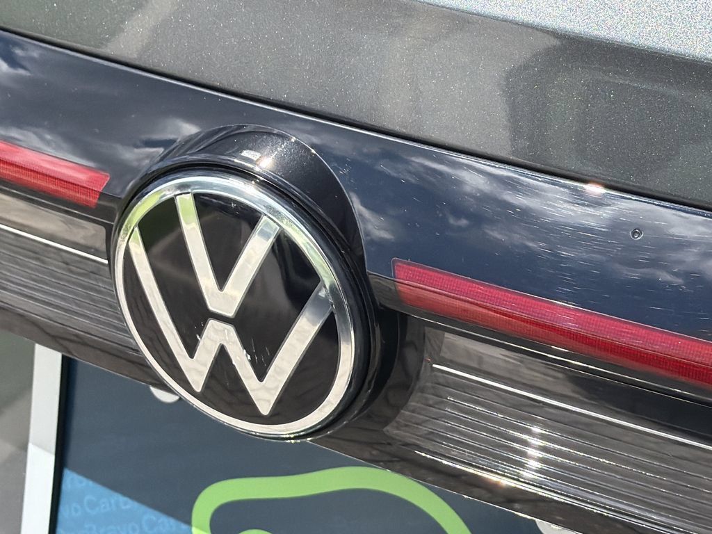 Used 2025 Volkswagen Taos S FWD image 12