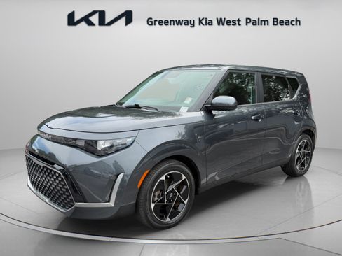 Certified 2024 Kia Soul EX FWD image 3
