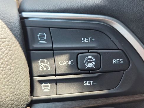 New 2026 Jeep Grand Cherokee L Limited AWD/4WD image 18