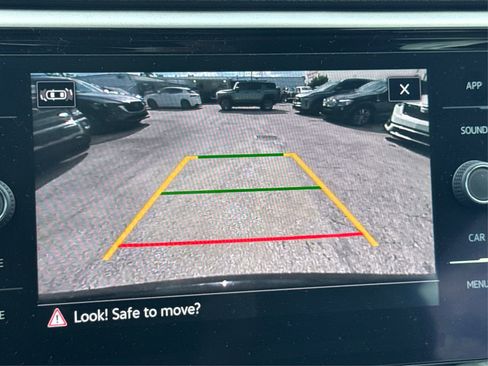 Used 2022 Volkswagen Atlas Cross Sport SE w/ Panoramic Sunroof Package image 27