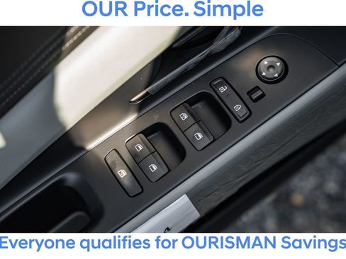 New 2025 Hyundai Elantra Limited image 31