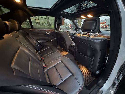 Used 2014 Mercedes-Benz E 350 Luxury w/ Premium 1 Package image 26