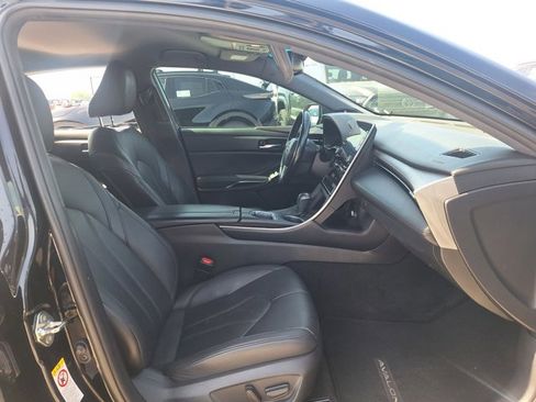 Used 2019 Toyota Avalon XLE w/ Carpet Mat Package FWD image 17