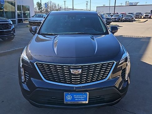 Used 2023 Cadillac XT4 Luxury image 2