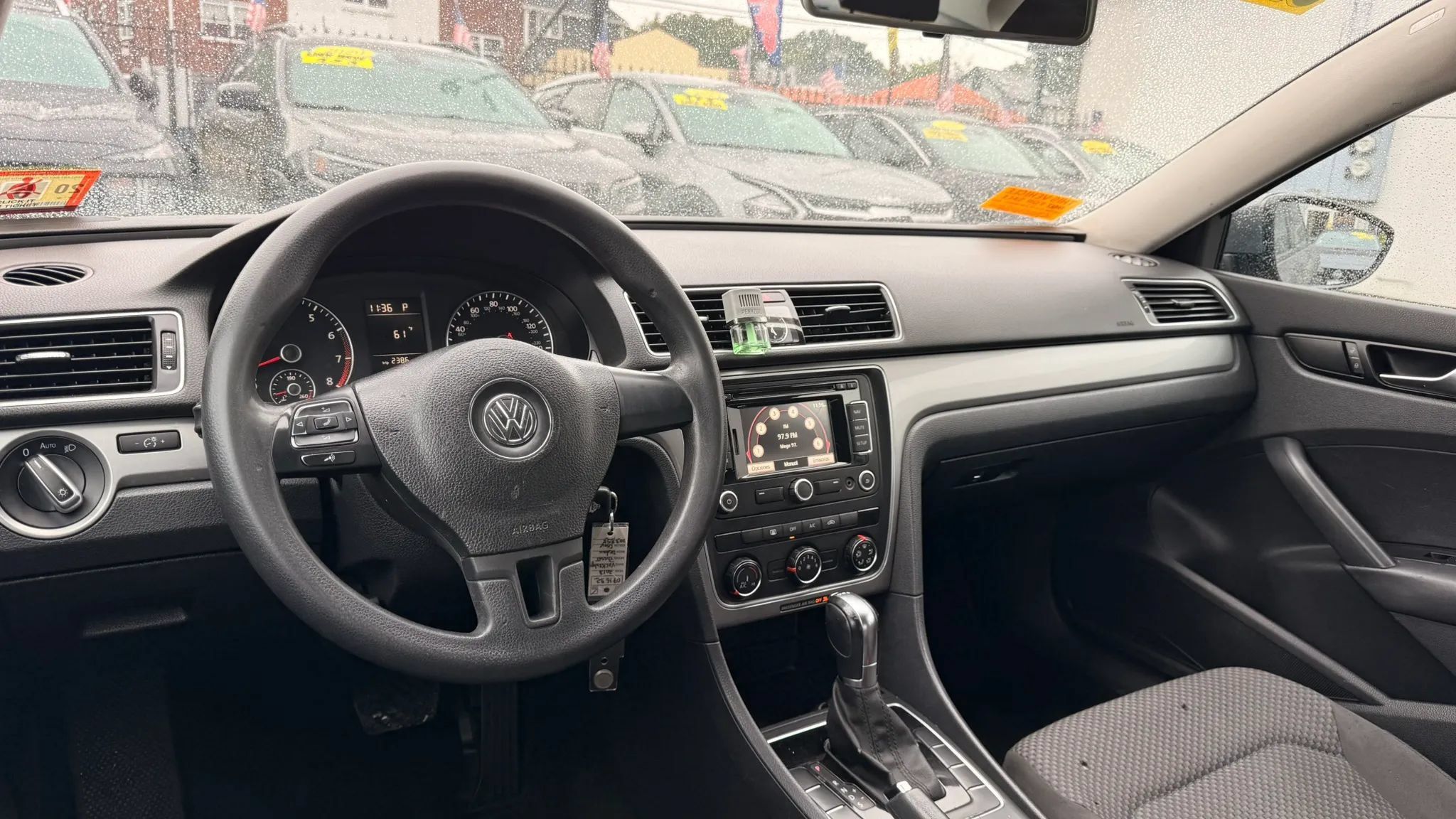 Used 2013 Volkswagen Passat 2.5 S FWD image 15