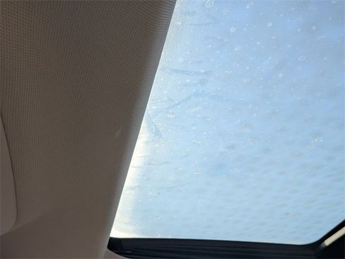 Used 2020 Ford Explorer XLT w/ Equipment Group 202A image 26