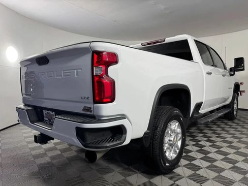 Used 2022 Chevrolet Silverado 2500 LTZ w/ LTZ Convenience Package AWD/4WD image 29