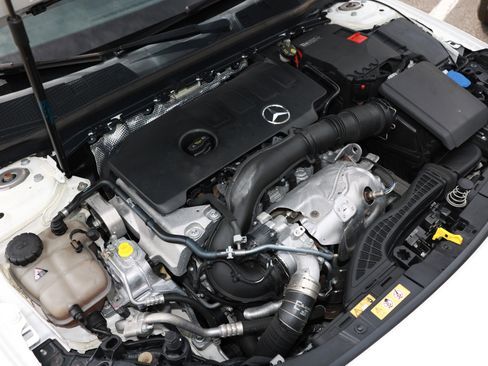 Used 2021 Mercedes-Benz CLA 250 w/ AMG Line image 57