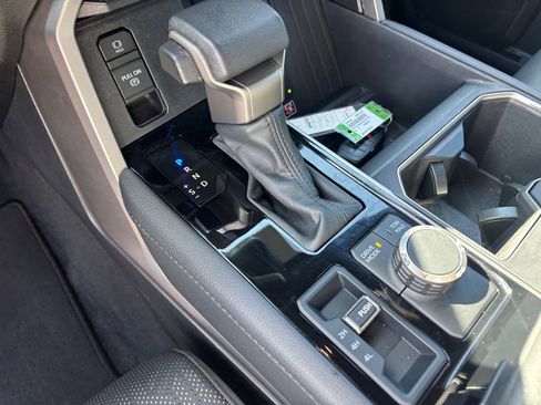 Used 2025 Toyota Tundra Limited image 19