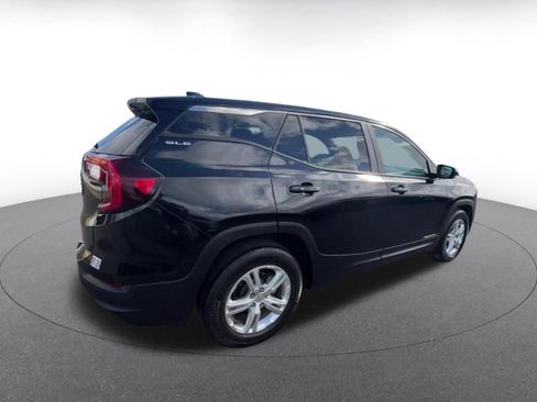 Used 2024 GMC Terrain SLE FWD image 14