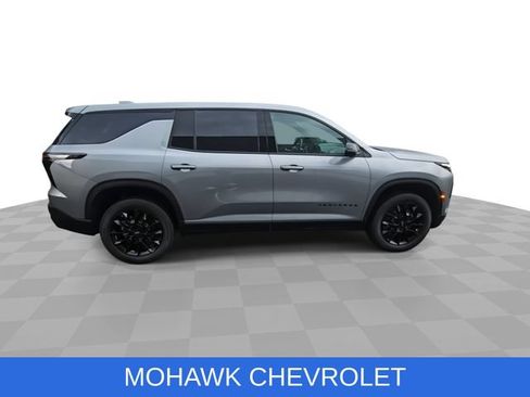 Used 2024 Chevrolet Traverse LS w/ Midnight/Sport Edition FWD image 9