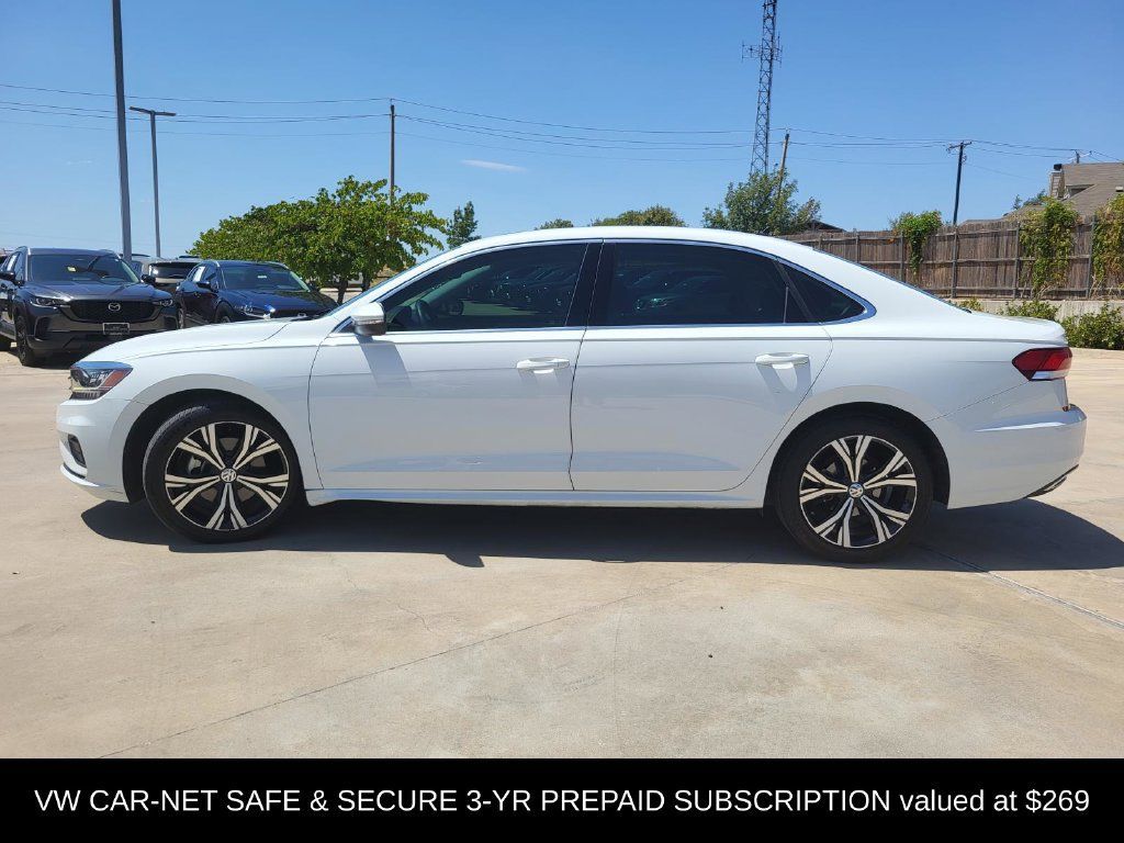 Used 2022 Volkswagen Passat 2.0T SE FWD image 4