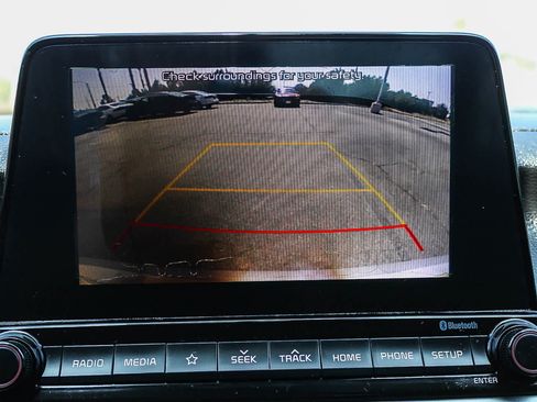 Used 2020 Kia Forte LXS FWD image 23