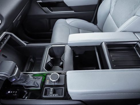 Used 2024 Toyota Tundra Limited image 17