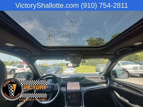 Used 2024 Jeep Grand Cherokee Limited 4xe AWD/4WD image 5
