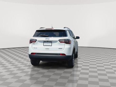 Used 2023 Jeep Compass Latitude AWD/4WD image 7
