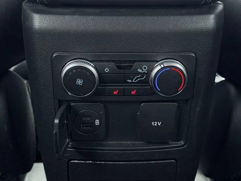 Used 2022 Ford Explorer Limited AWD/4WD image 26