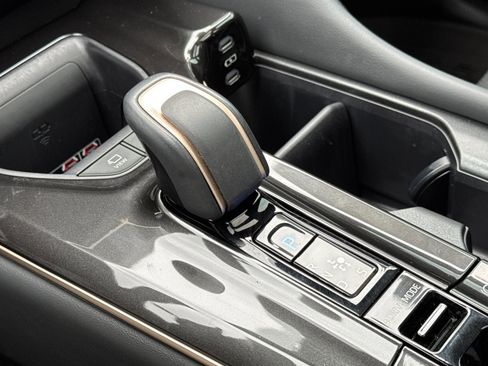 Certified 2025 Toyota Crown Signia w/ Advanced Technology Package image 21