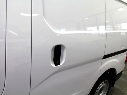 Used 2019 Nissan NV200 S w/ Back Door Glass Package image 32