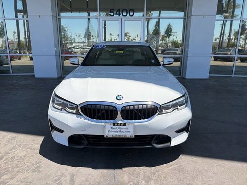 Used 2022 BMW 330i Sedan w/ Driving Assistance Package RWD image 2