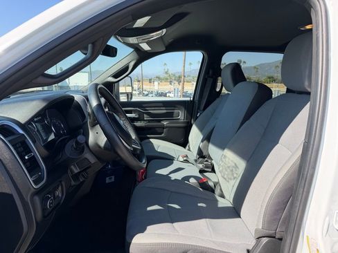 Used 2024 RAM 3500 Big Horn image 5