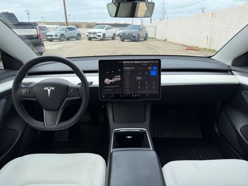 Used 2022 Tesla Model 3 Long Range image 12