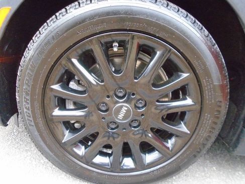 Used 2017 MINI Cooper S image 23