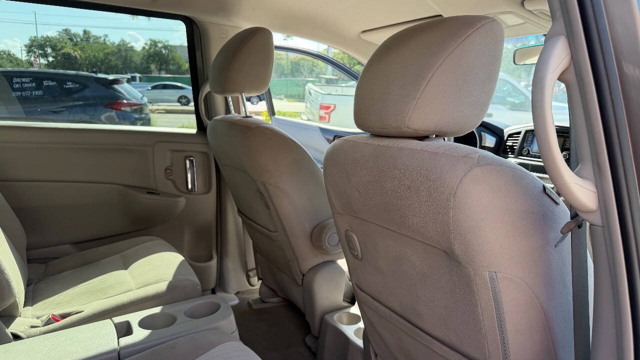 Used 2017 Nissan Quest SV FWD image 15