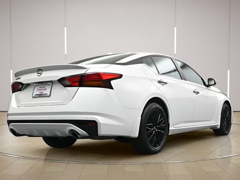 Certified 2025 Nissan Altima 2.5 SV w/ SV Special Edition Package FWD image 26