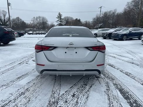 Used 2022 Nissan Sentra SV image 6