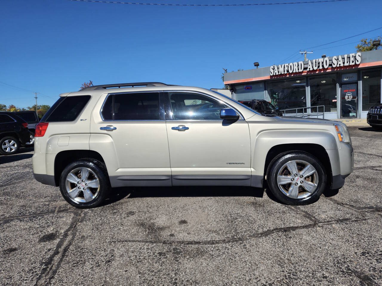 Used 2015 GMC Terrain SLT w/ Chrome Edition AWD/4WD image 9