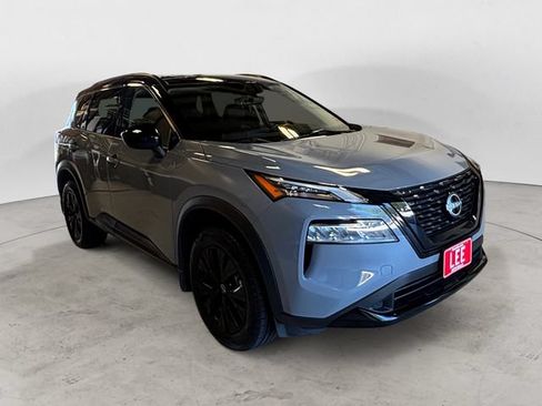Certified 2023 Nissan Rogue SV w/ SV Premium B Package AWD/4WD image 7