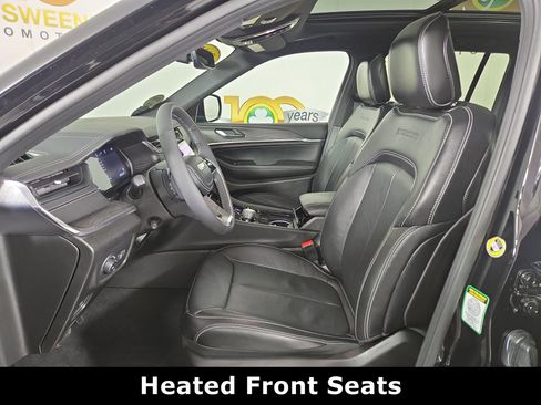 Certified 2025 Jeep Grand Cherokee Overland image 12