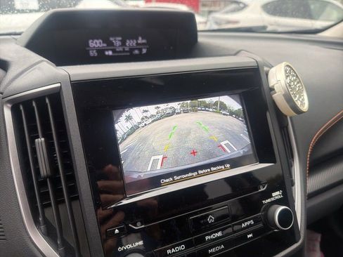 Used 2023 Subaru Crosstrek 2.0i Premium image 3