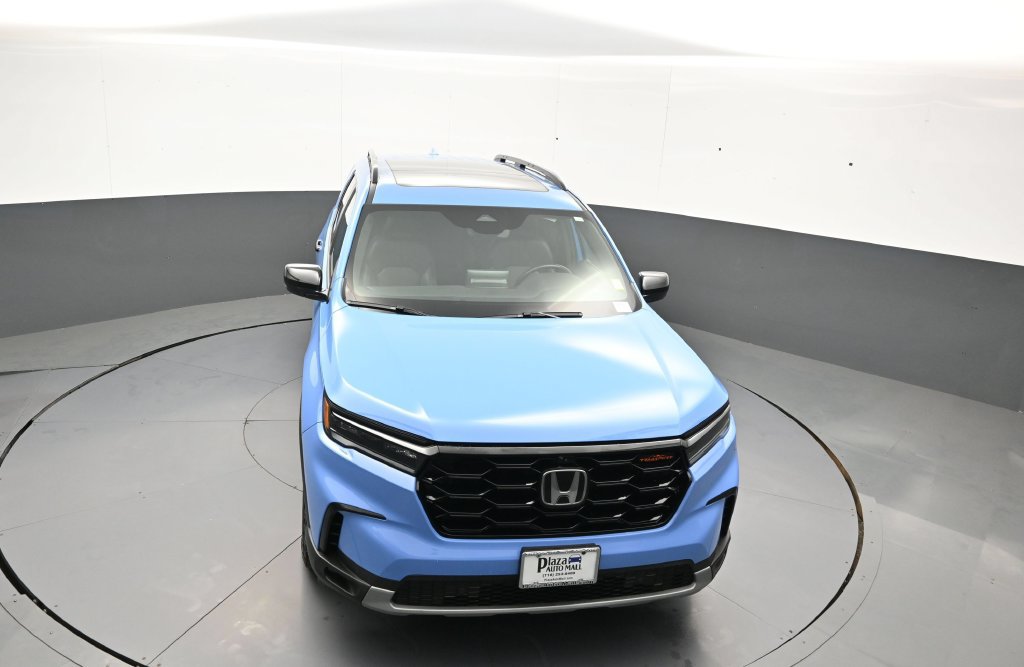 Certified 2024 Honda Pilot TrailSport image 38