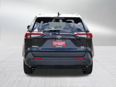 Certified 2025 Toyota RAV4 XLE AWD/4WD image 6