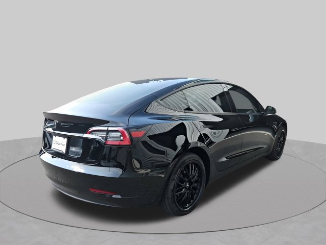 Used 2023 Tesla Model 3 Standard Range RWD image 11