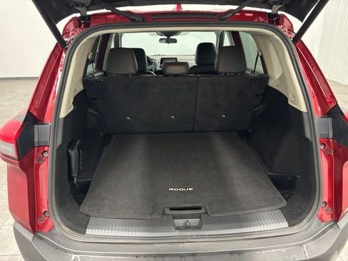 Used 2022 Nissan Rogue SV w/ SV Premium Package AWD/4WD image 9