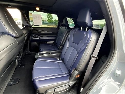 Certified 2026 INFINITI QX60 Sport w/ Dark Cargo Package AWD/4WD image 39