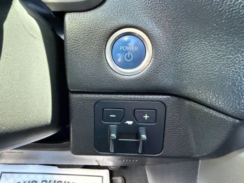 Used 2023 Toyota Tundra Limited AWD/4WD image 23