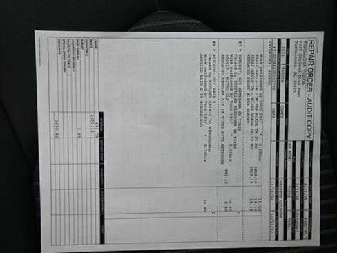 Used 2023 Toyota Camry SE image 4