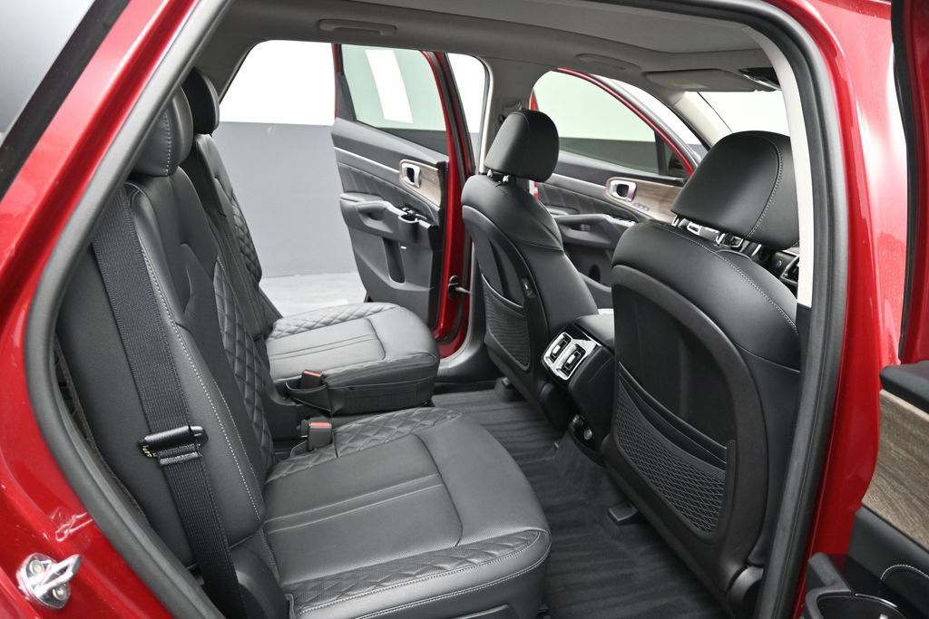Used 2022 Kia Sorento SX Prestige AWD/4WD image 15