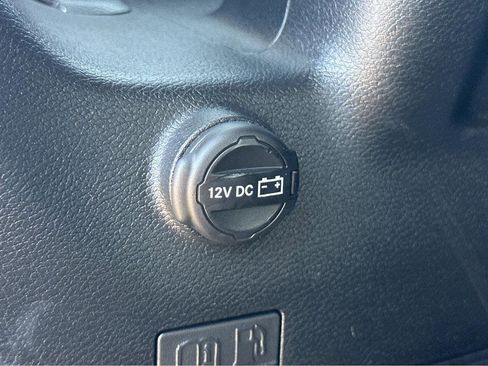 Used 2021 Jeep Wrangler Unlimited Sahara image 39