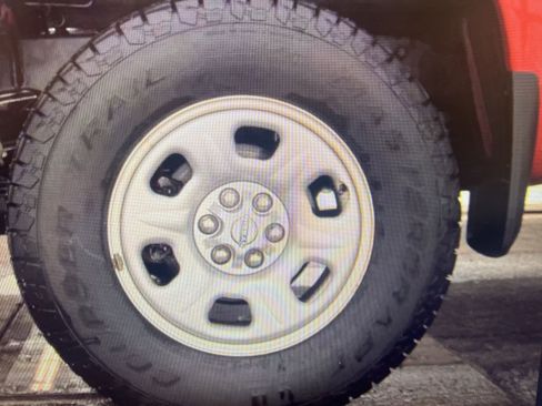 Used 2023 Nissan Frontier S w/ Technology Package image 11