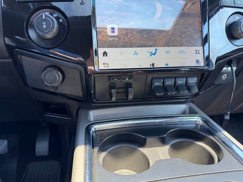 Used 2011 Ford F350 Lariat w/ FX4 4X4 Off-Road Pkg image 12