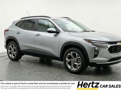 Used 2025 Chevrolet Trax LT
